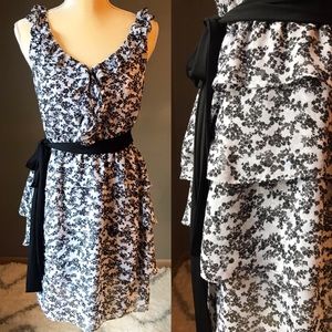 White House Black Market Ruffled Dress Size 6